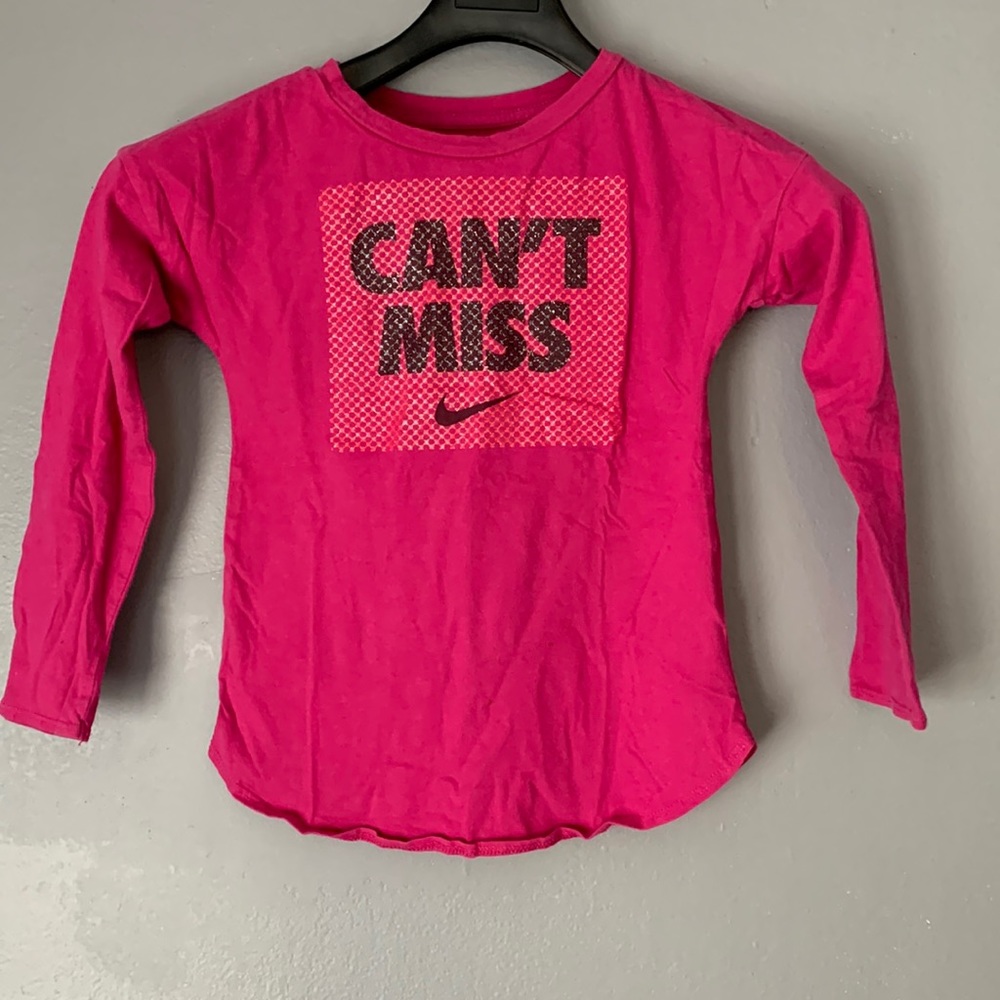 Girls Nike Long Sleeve Tee Size Medium